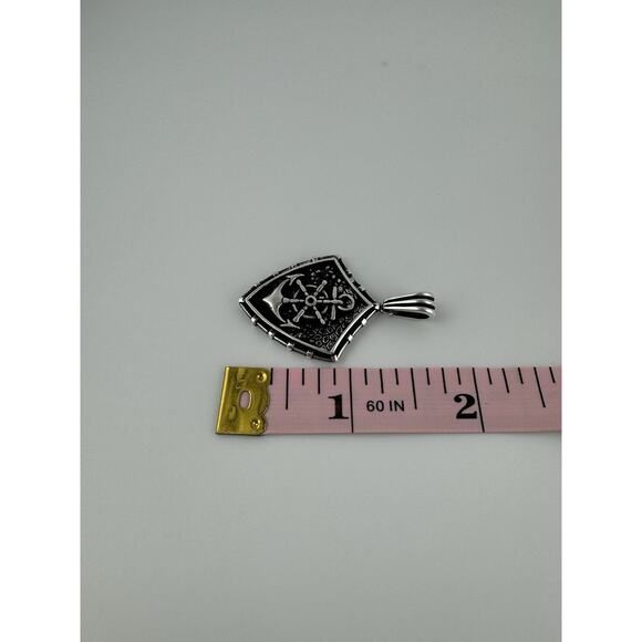 New Sterling Silver 925 Anchor And Ship Wheel Pendent - Picture 5 of 6